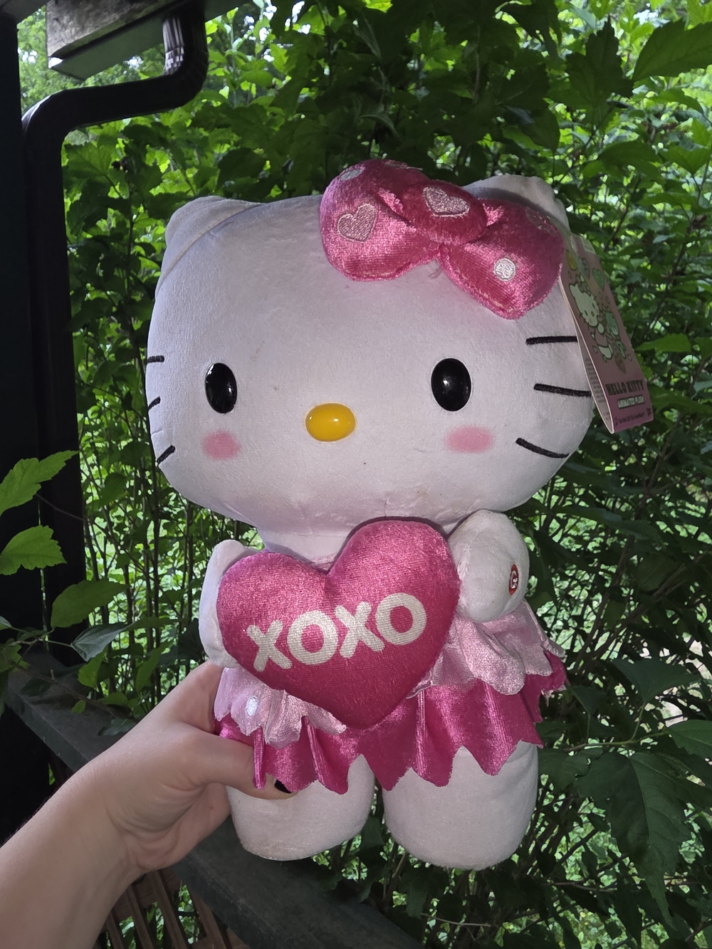 Hello Kitty Plush. NEW! Sings & Dances.
